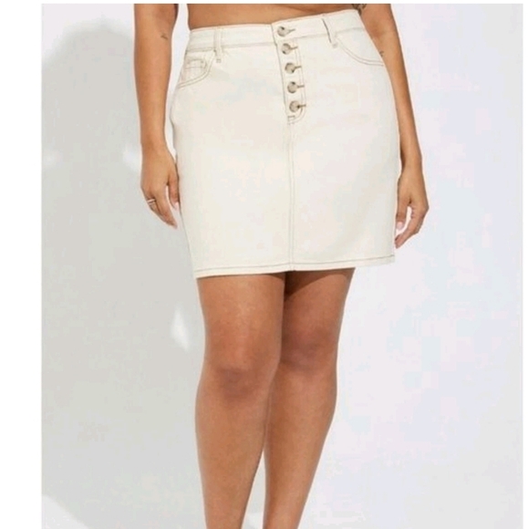 Torrid skirt plus Size  24 button denim buttons short beige cream casual - Picture 1 of 12